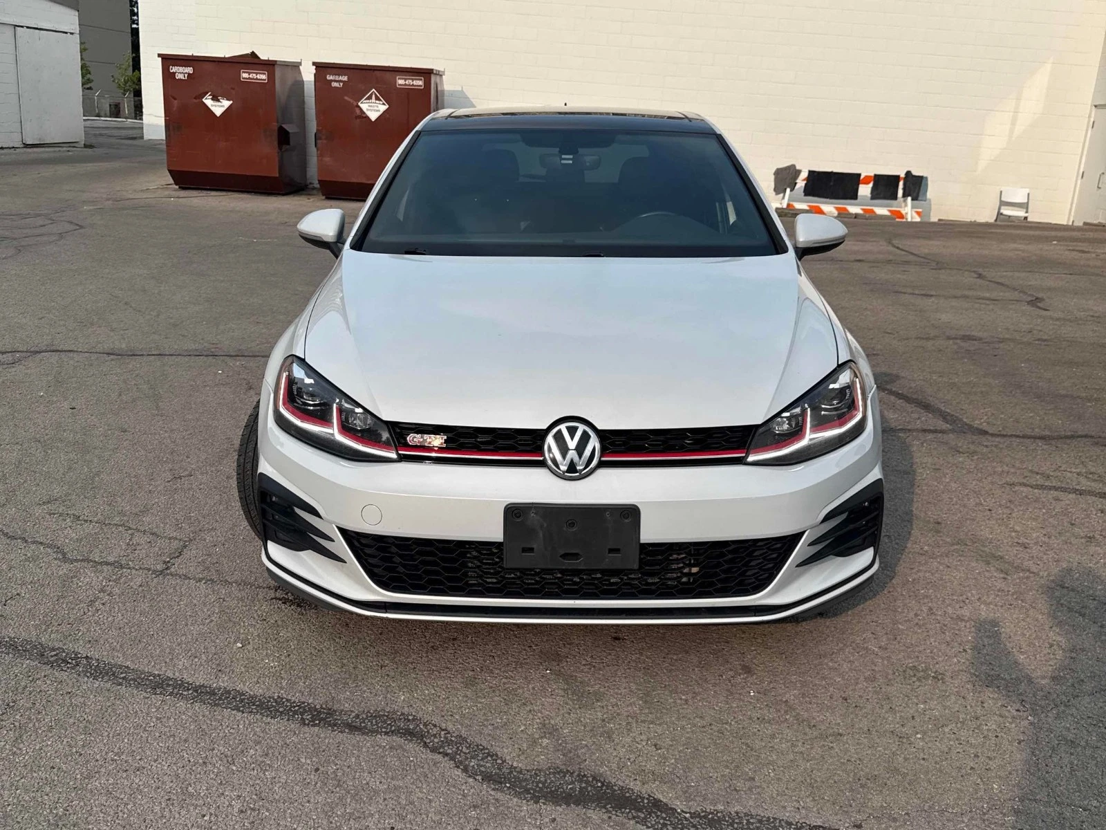 VW Golf GTI ЦЕНА ДО БЪЛГАРИЯ РЕГИСТРАЦИЯ & АВТОКРЕДИТ, снимка 2 - Автомобили и джипове - 55458644