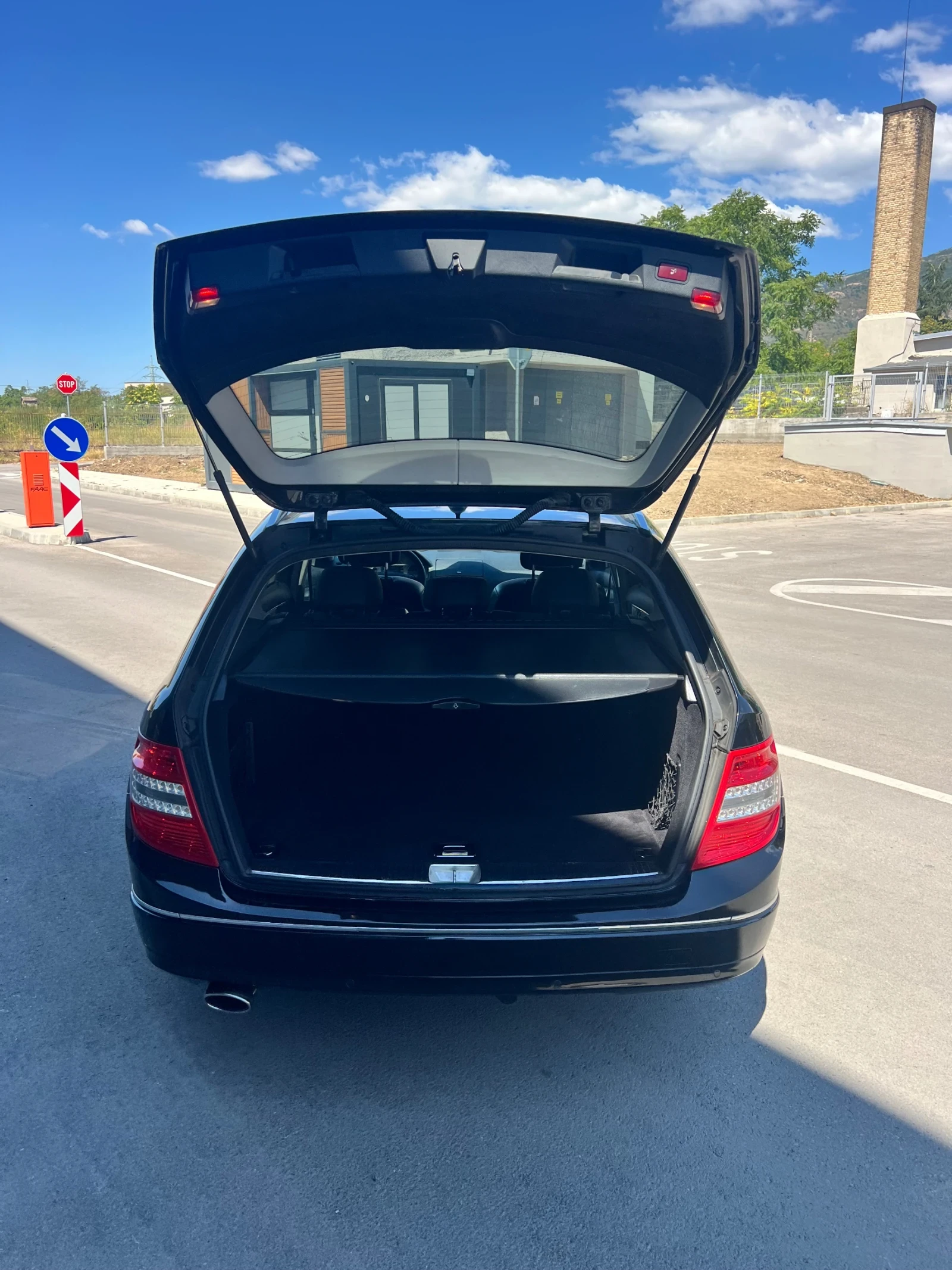 Mercedes-Benz C 220 2.2 Cdi , снимка 6 - Автомобили и джипове - 55686834