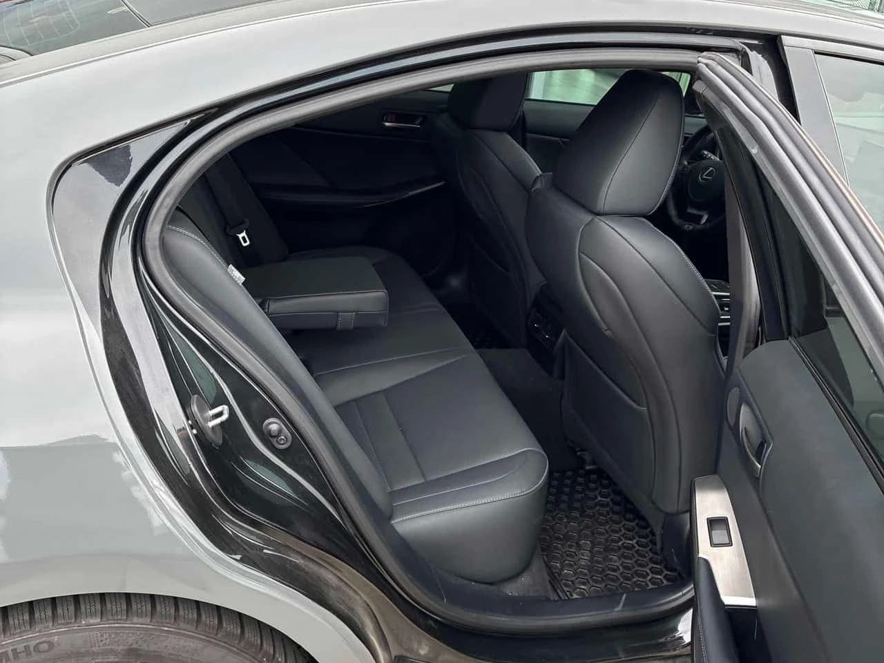 Lexus IS 500 5.0 V8| DISTRONIC| ОБУДХВАНЕ| , снимка 11 - Автомобили и джипове - 55727436