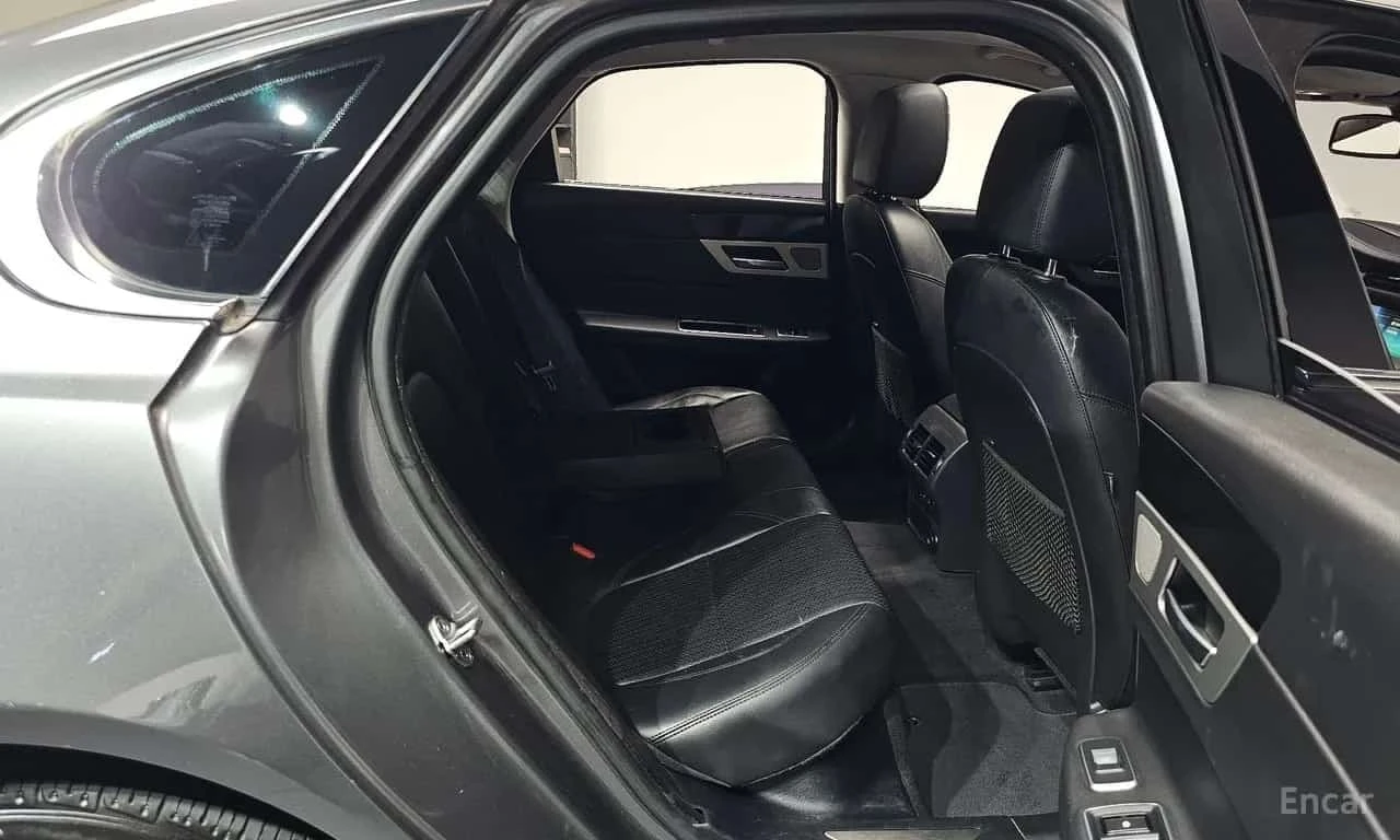 Jaguar Xf * 20d Prestige /ФИНАНСИРАНЕ, снимка 12 - Автомобили и джипове - 56301221