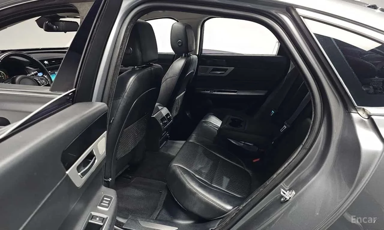 Jaguar Xf * 20d Prestige /ФИНАНСИРАНЕ, снимка 11 - Автомобили и джипове - 56301221