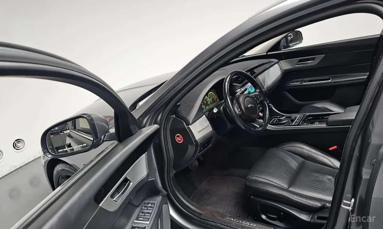 Jaguar Xf * 20d Prestige /ФИНАНСИРАНЕ, снимка 10 - Автомобили и джипове - 56301221