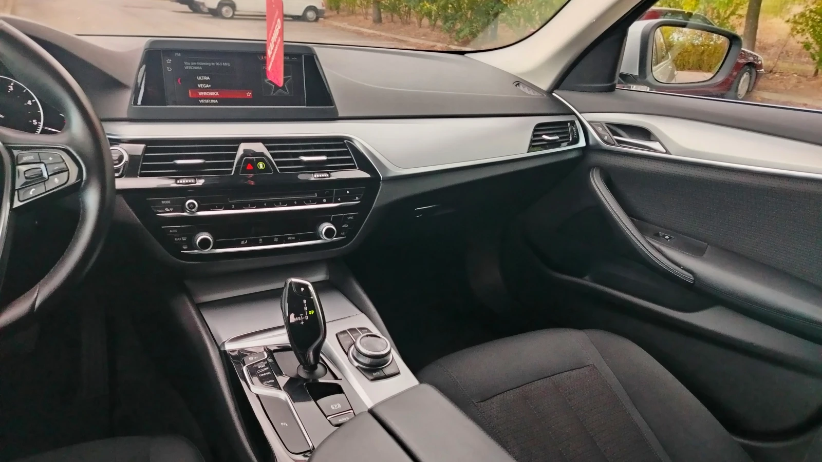 BMW 520 d, снимка 14 - Автомобили и джипове - 56381265