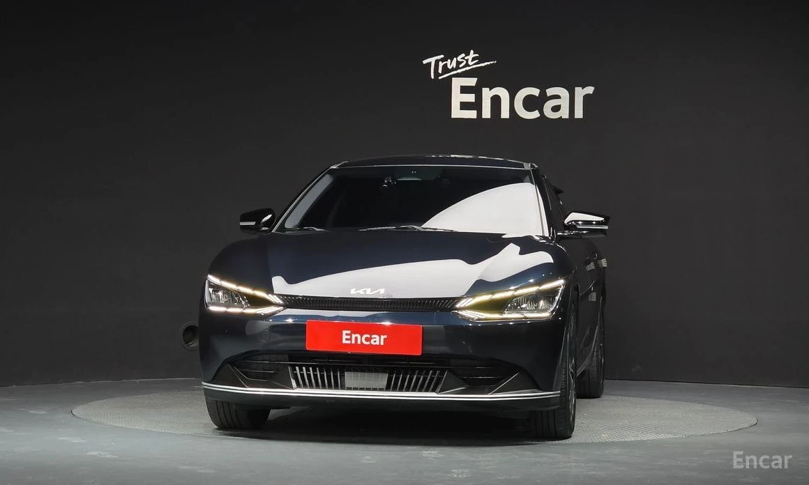 Kia EV6, снимка 3 - Автомобили и джипове - 56596483