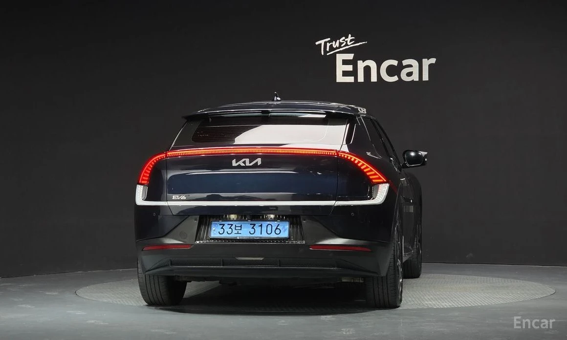 Kia EV6, снимка 4 - Автомобили и джипове - 56596483
