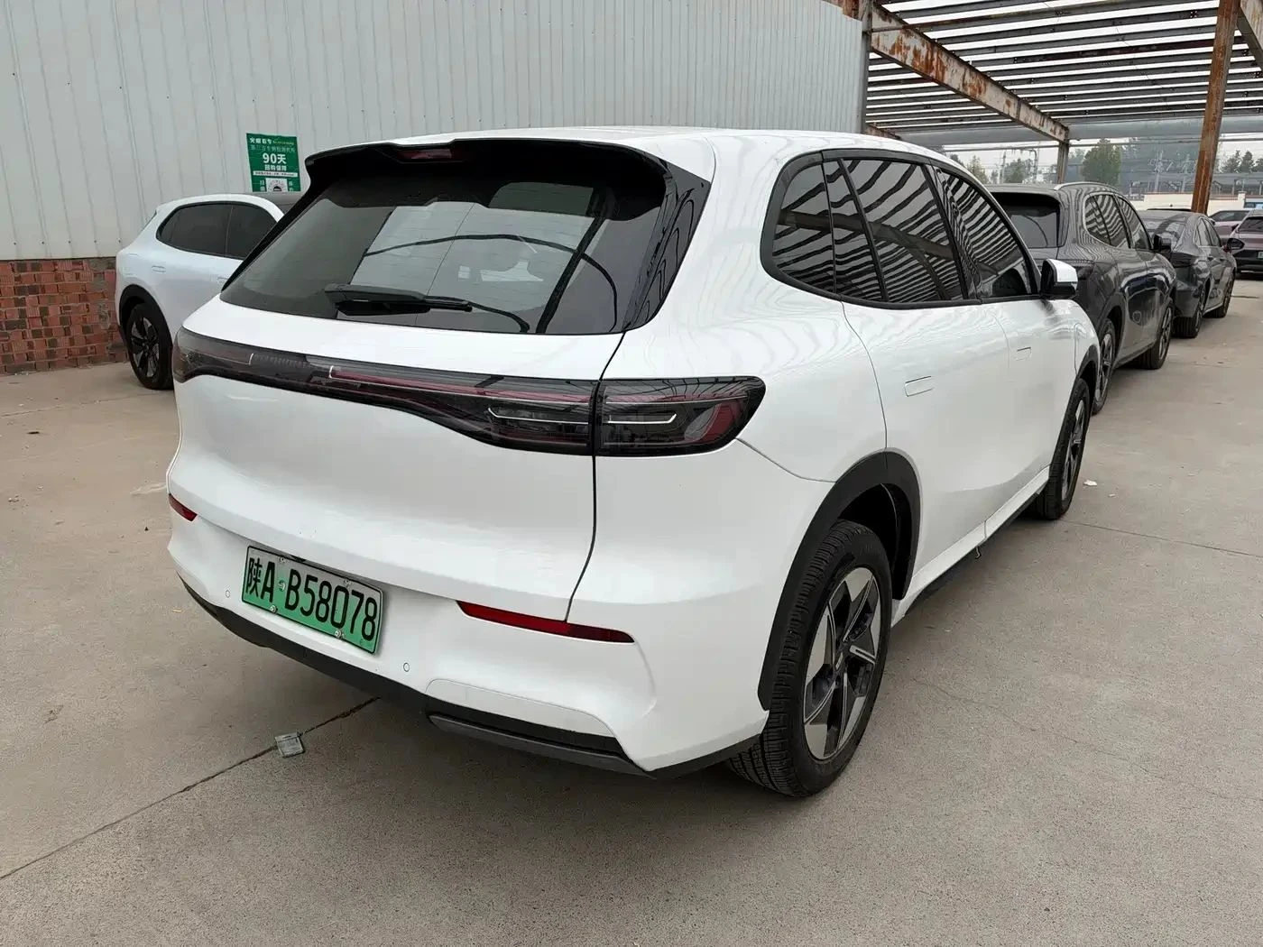 Geely EX5, снимка 2 - Автомобили и джипове - 56715016