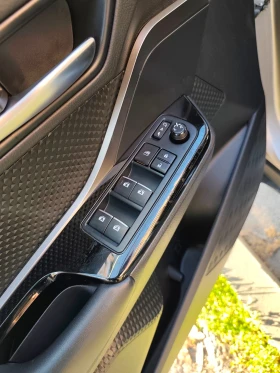 Toyota C-HR 1.8 hybrid | Mobile.bg � ����� ������ 16