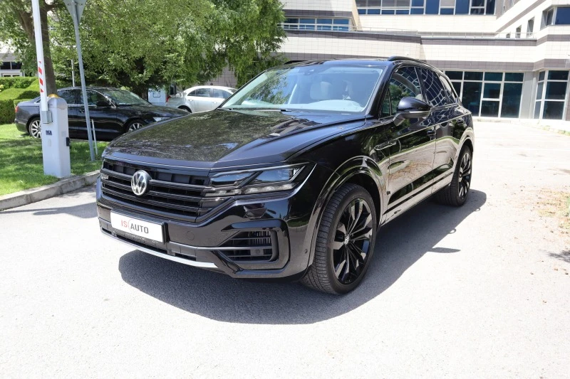 VW Touareg VW Touareg V8/RLine/Обдухване/Distronic, снимка 1 - Автомобили и джипове - 46319277