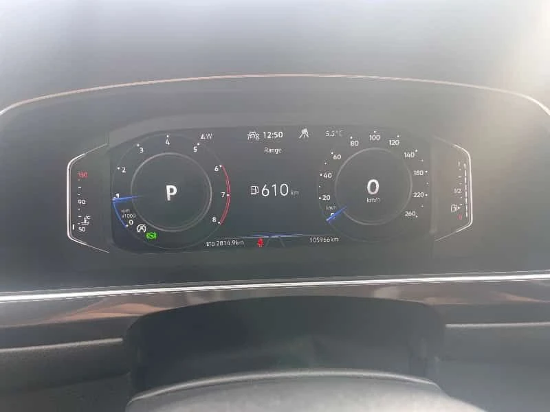 VW Tiguan Comfortline/CARFAX/Кожа/Подгрев/Панорама/, снимка 8 - Автомобили и джипове - 54769492
