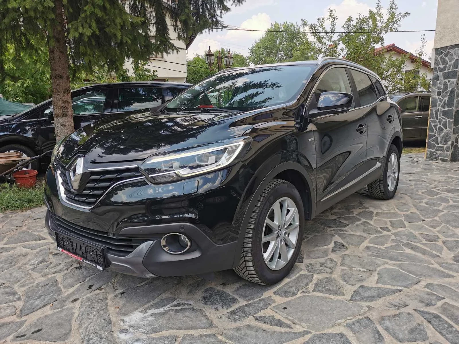 Renault Kadjar 1.6!4x4!Всички екстри! - изображение 3