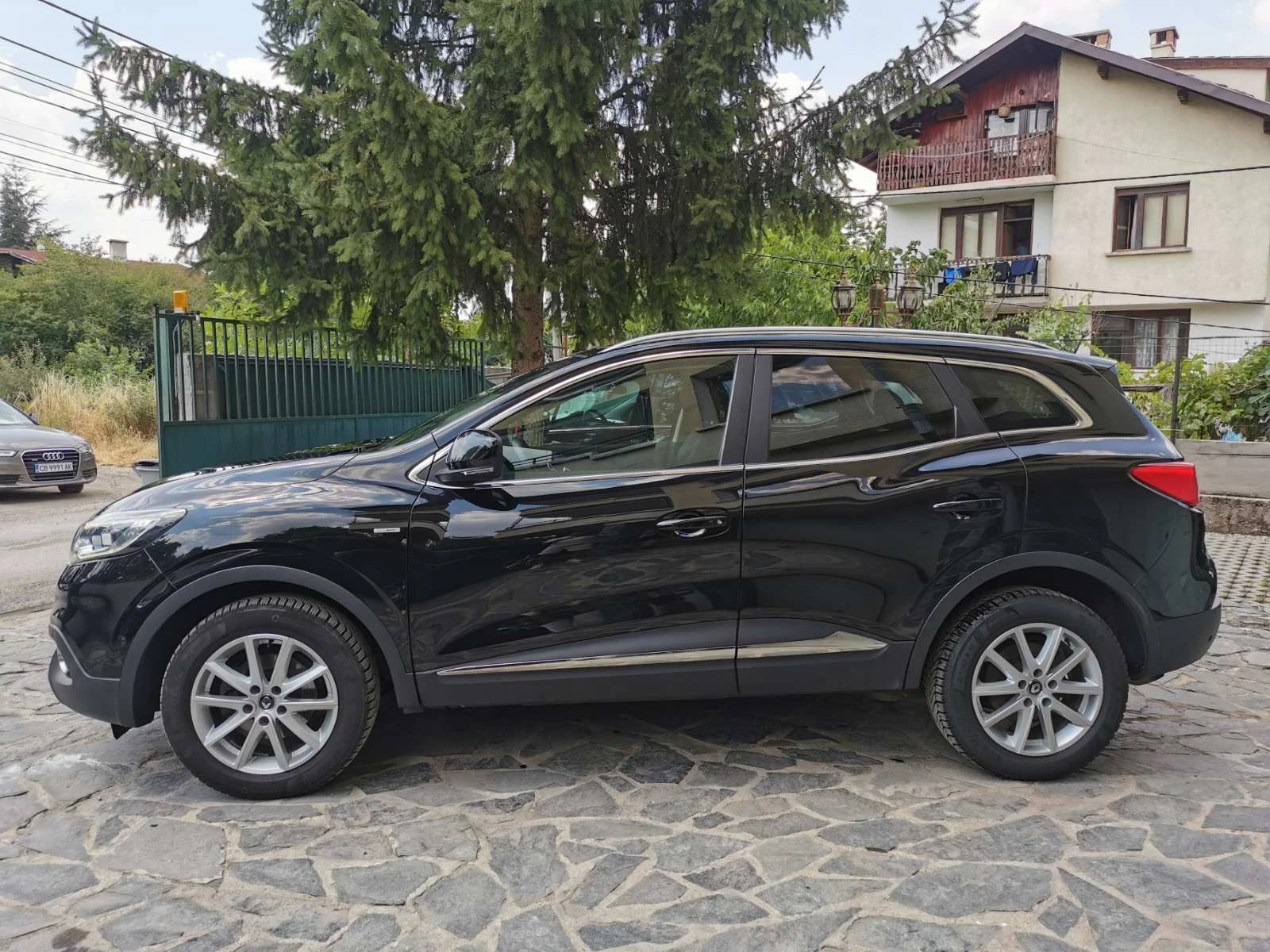 Renault Kadjar 1.6!4x4!Всички екстри! - изображение 4