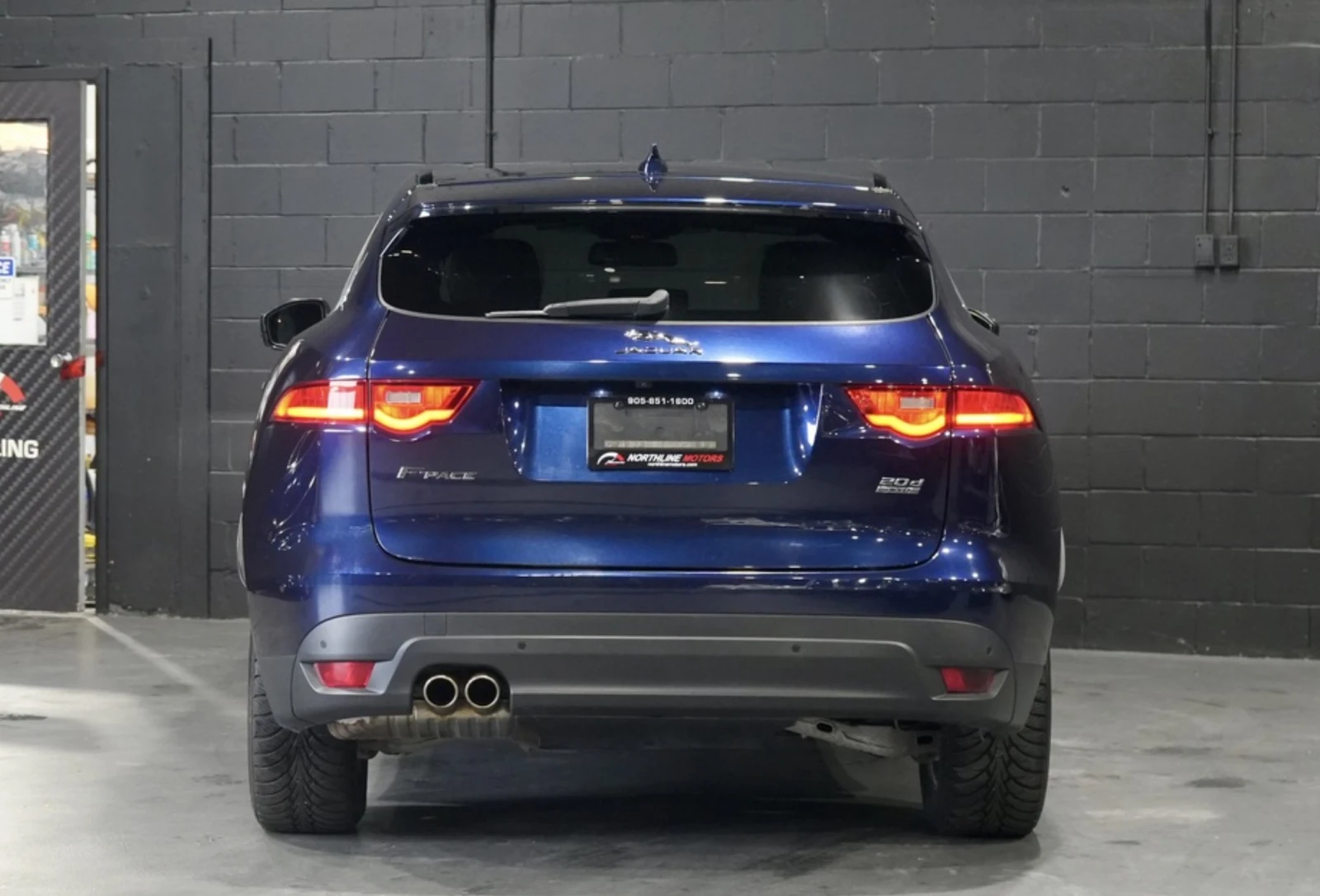 Jaguar F-PACE PANO/CARPLAY/MERIDIAN - изображение 2