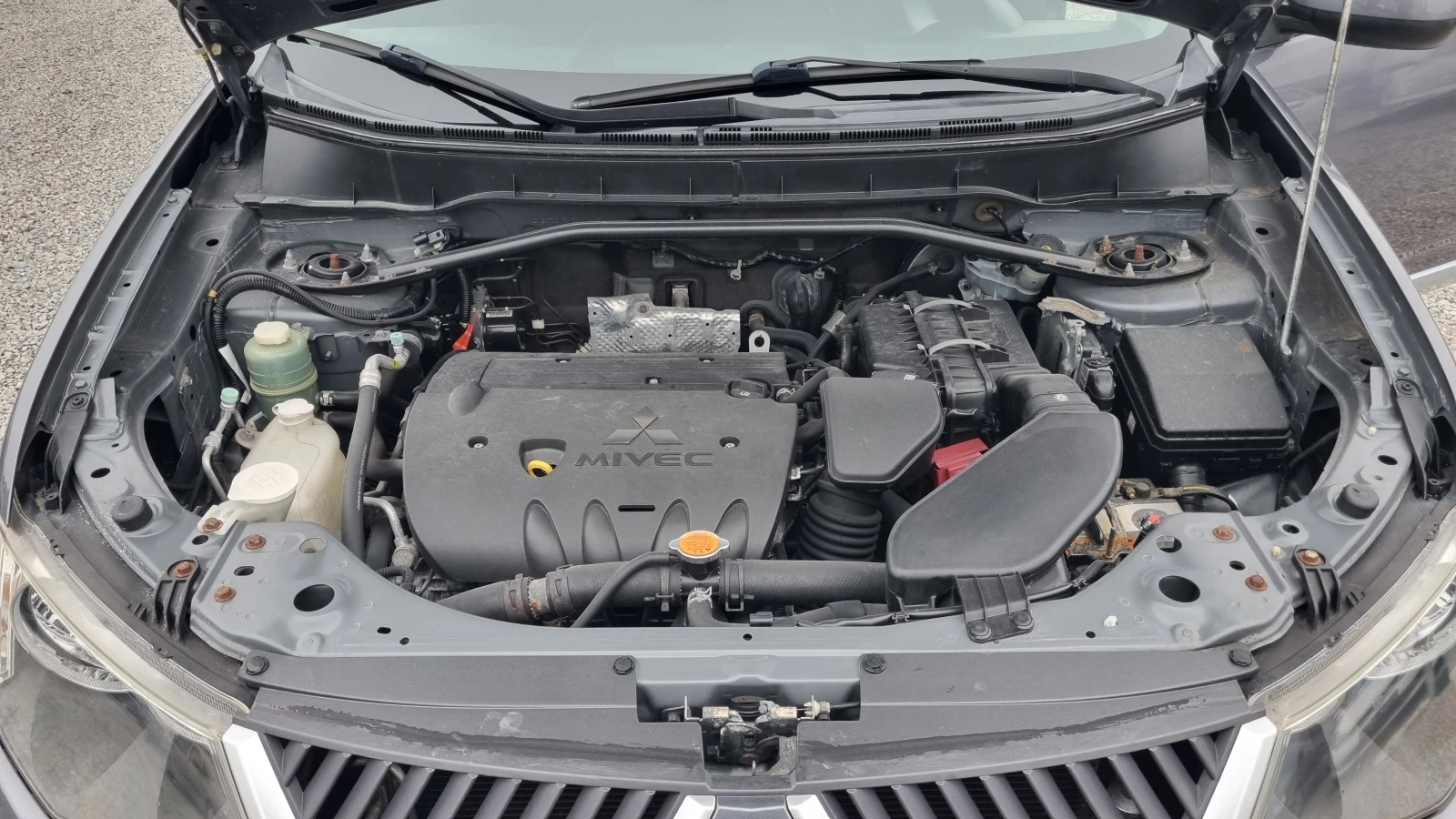 Mitsubishi Outlander 2.4 I 4WD SWISS  | Mobile.bg � ����������� 13