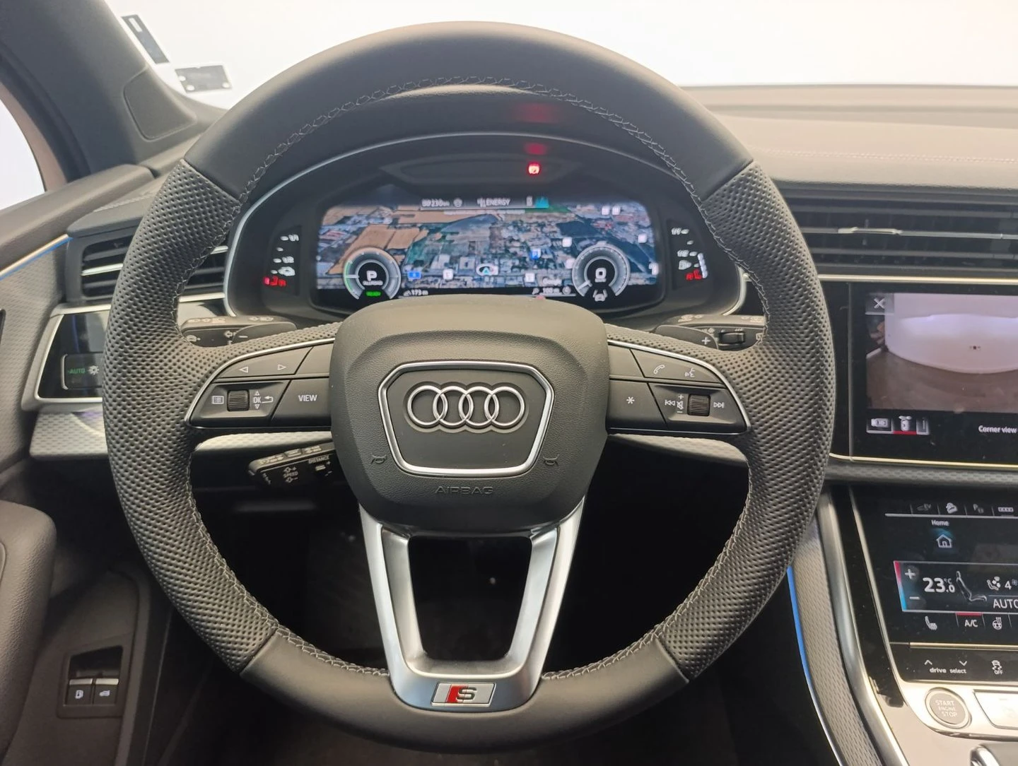 Audi Q7 S line 55 TFSIe quattro - изображение 7