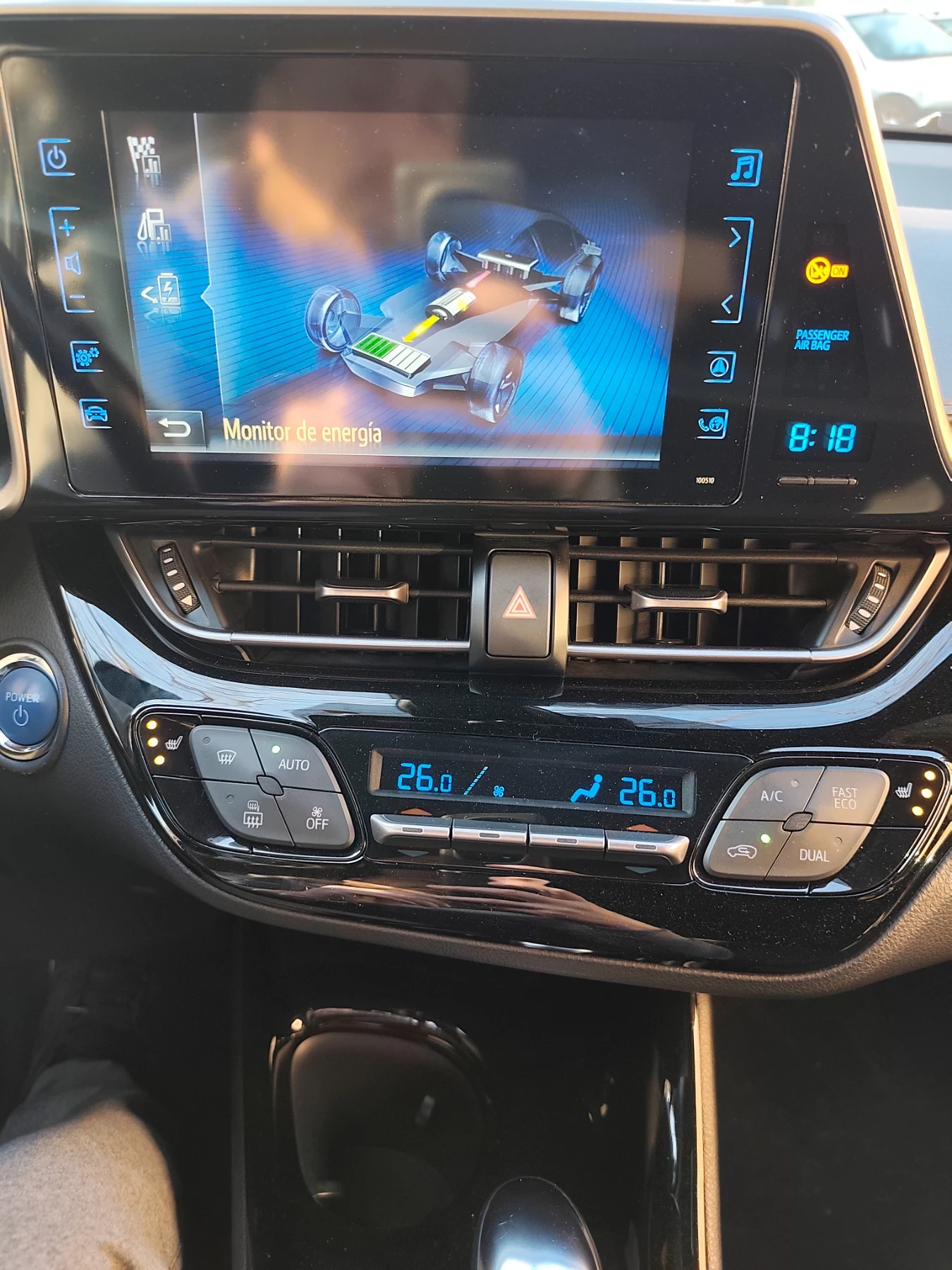 Toyota C-HR 1.8 hybrid, снимка 12 - Автомобили и джипове - 54012674