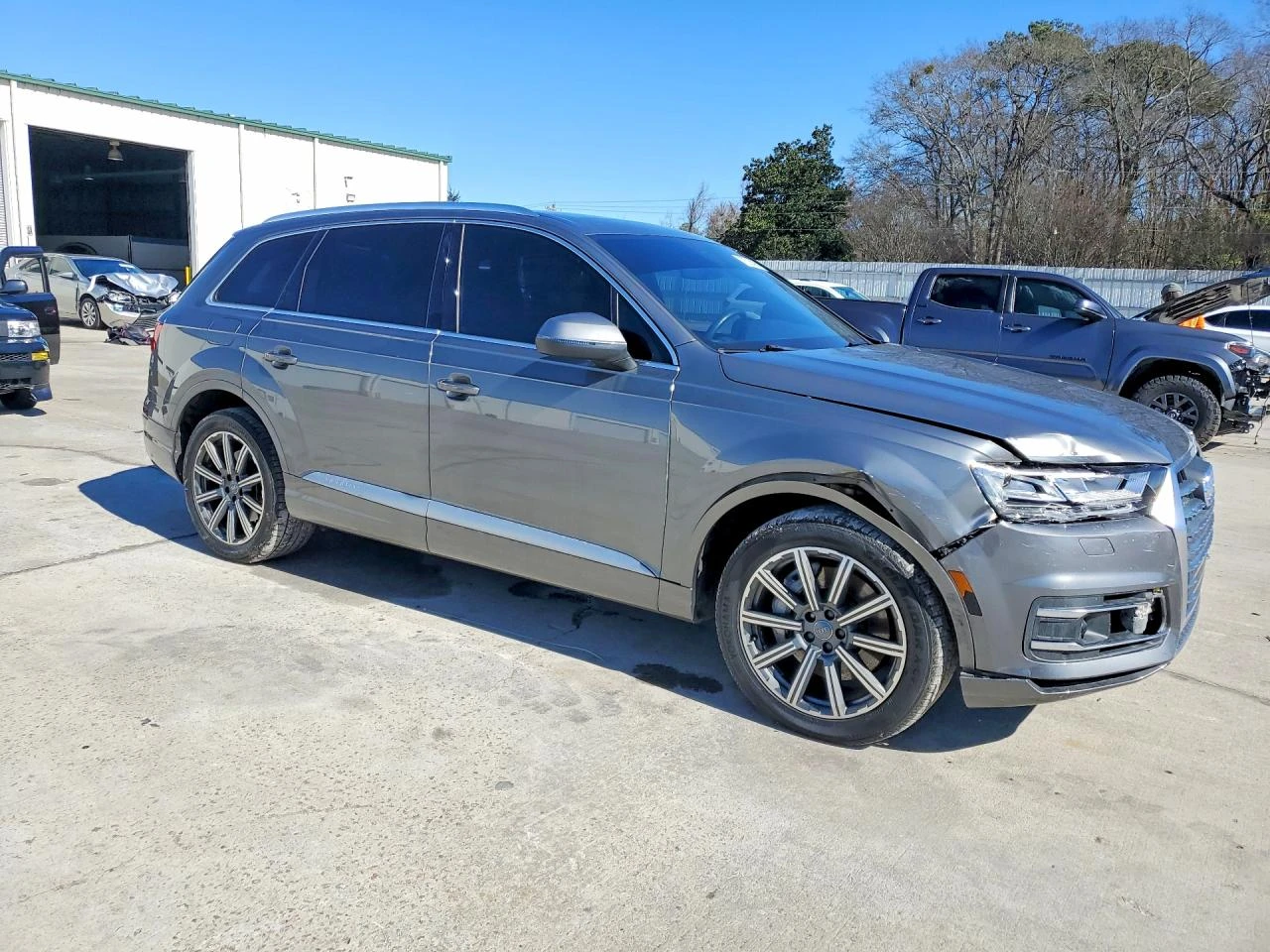 Audi Q7 3.0T* MATRIX* ДИГИТАЛНО* ТАБЛО* ДИСТРОНИК* 360КАМЕ, снимка 3 - Автомобили и джипове - 53963258