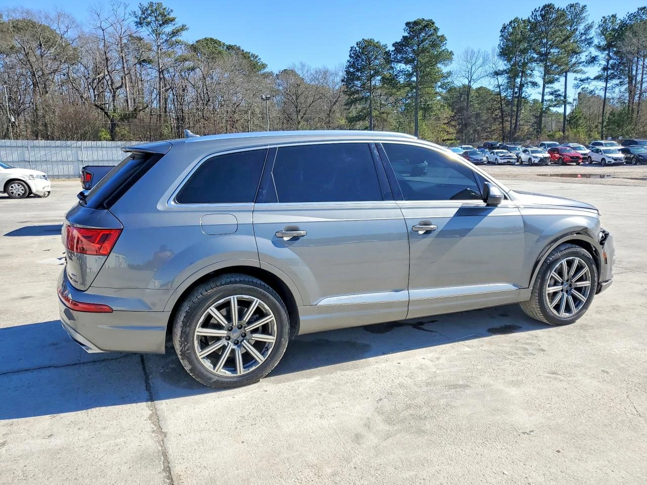 Audi Q7 3.0T* MATRIX* ДИГИТАЛНО* ТАБЛО* ДИСТРОНИК* 360КАМЕ, снимка 2 - Автомобили и джипове - 53963258