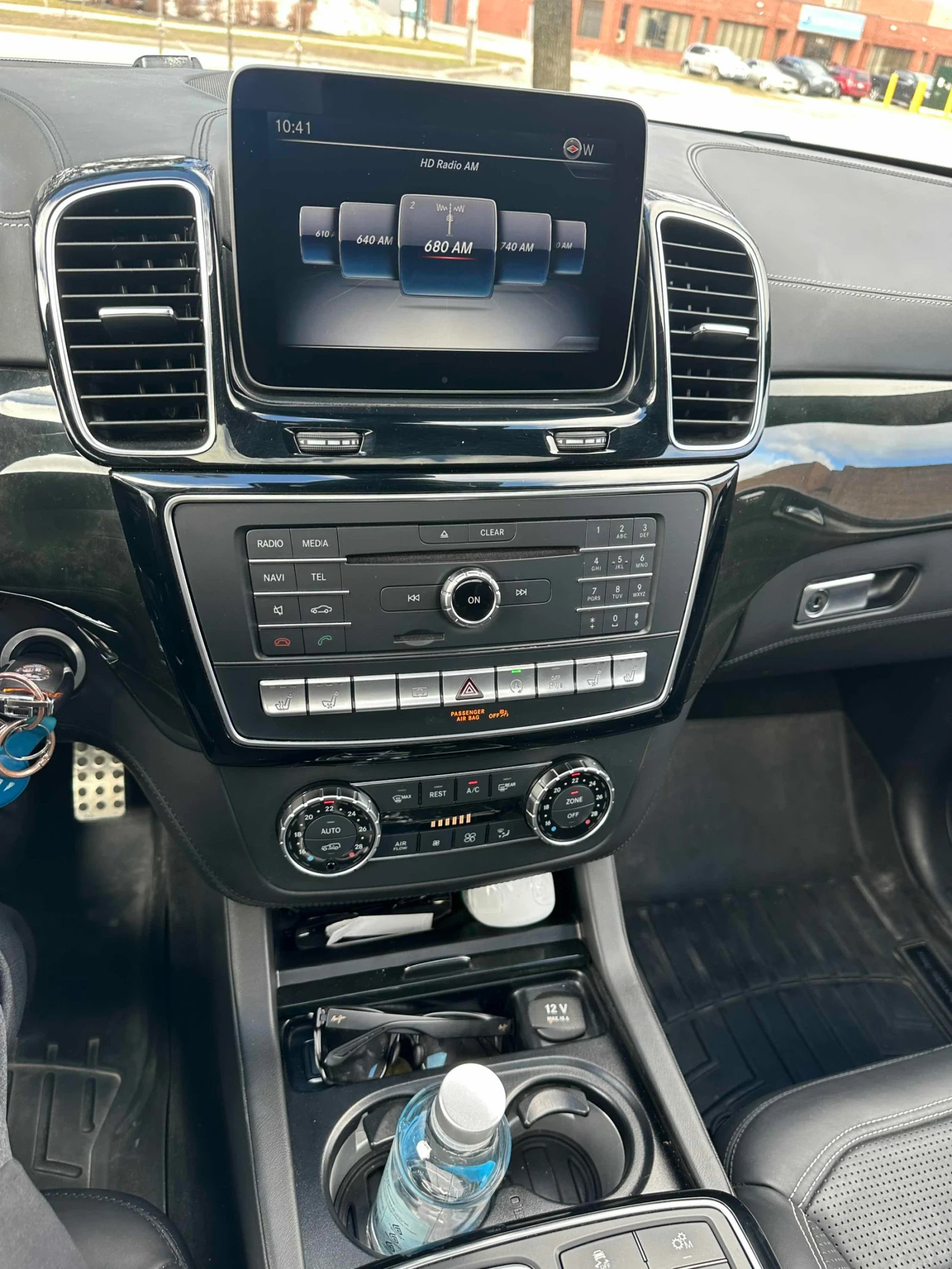 Mercedes-Benz GLE 63 S AMG CAR FAX * АВТО КРЕДИТ * ПОДГРЕВ * , снимка 5 - Автомобили и джипове - 54162094