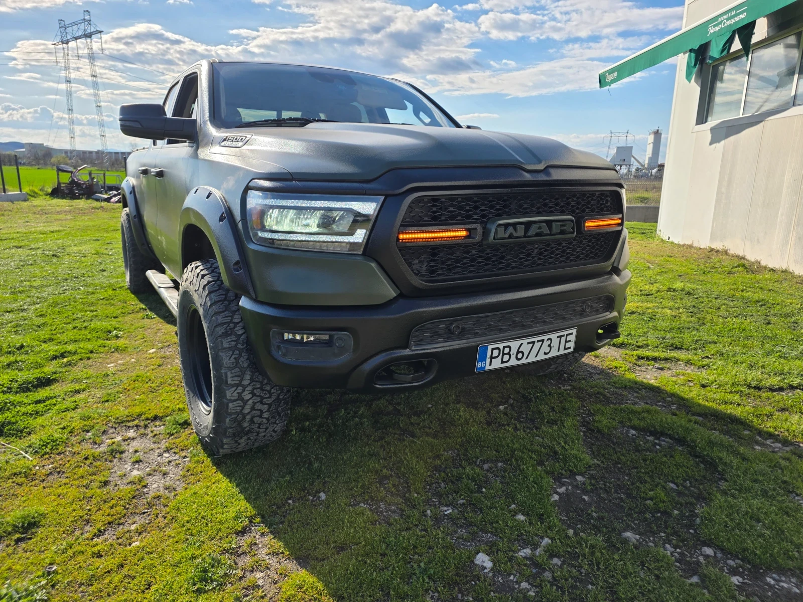 Dodge RAM 1500 5.7 HEMI, снимка 6 - Автомобили и джипове - 54393400