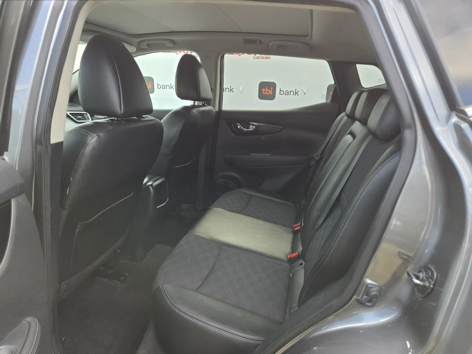 Nissan Qashqai 1.6DCI-131кс= 6ск= TEKNA= PANO= 360= BLIND= ПОДГРЕ, снимка 9 - Автомобили и джипове - 54512018