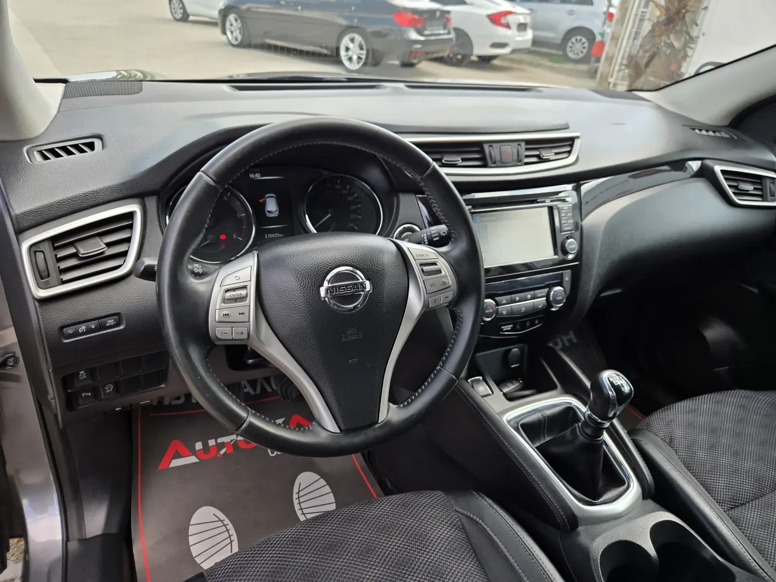 Nissan Qashqai 1.6DCI-131кс= 6ск= TEKNA= PANO= 360= BLIND= ПОДГРЕ, снимка 8 - Автомобили и джипове - 54512018