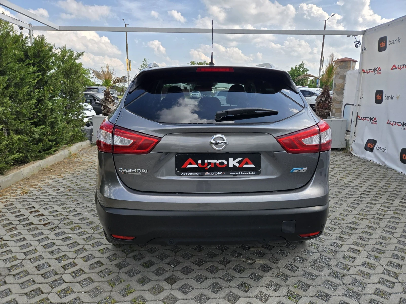 Nissan Qashqai 1.6DCI-131кс= 6ск= TEKNA= PANO= 360= BLIND= ПОДГРЕ, снимка 4 - Автомобили и джипове - 54512018