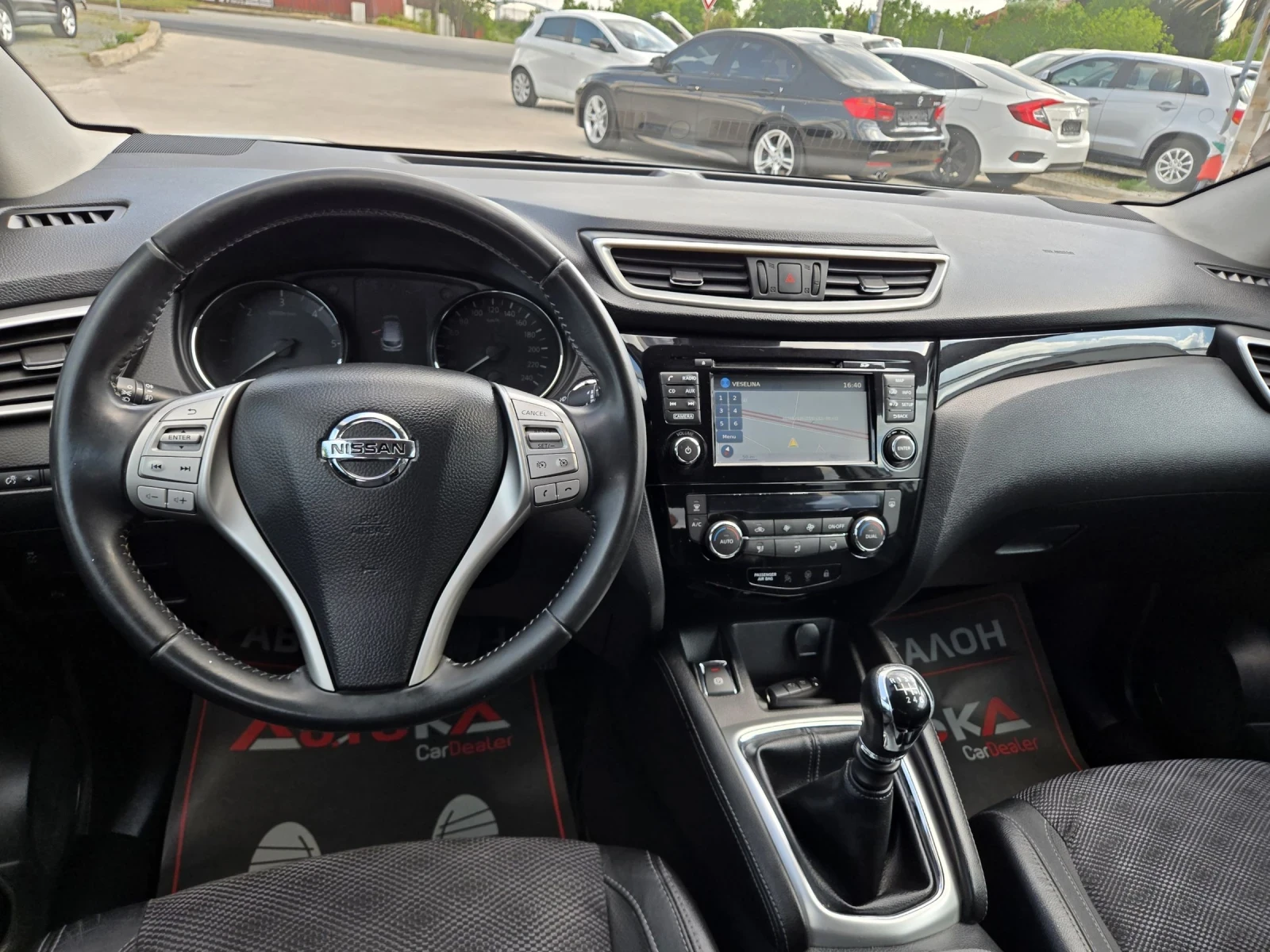 Nissan Qashqai 1.6DCI-131кс= 6ск= TEKNA= PANO= 360= BLIND= ПОДГРЕ, снимка 11 - Автомобили и джипове - 54512018