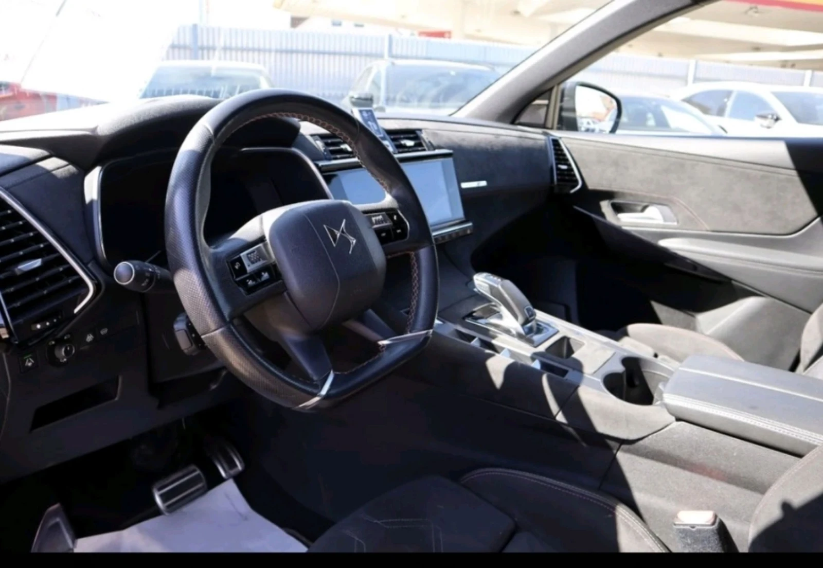 DS DS 7 Crossback 1.5, снимка 4 - Автомобили и джипове - 54919029