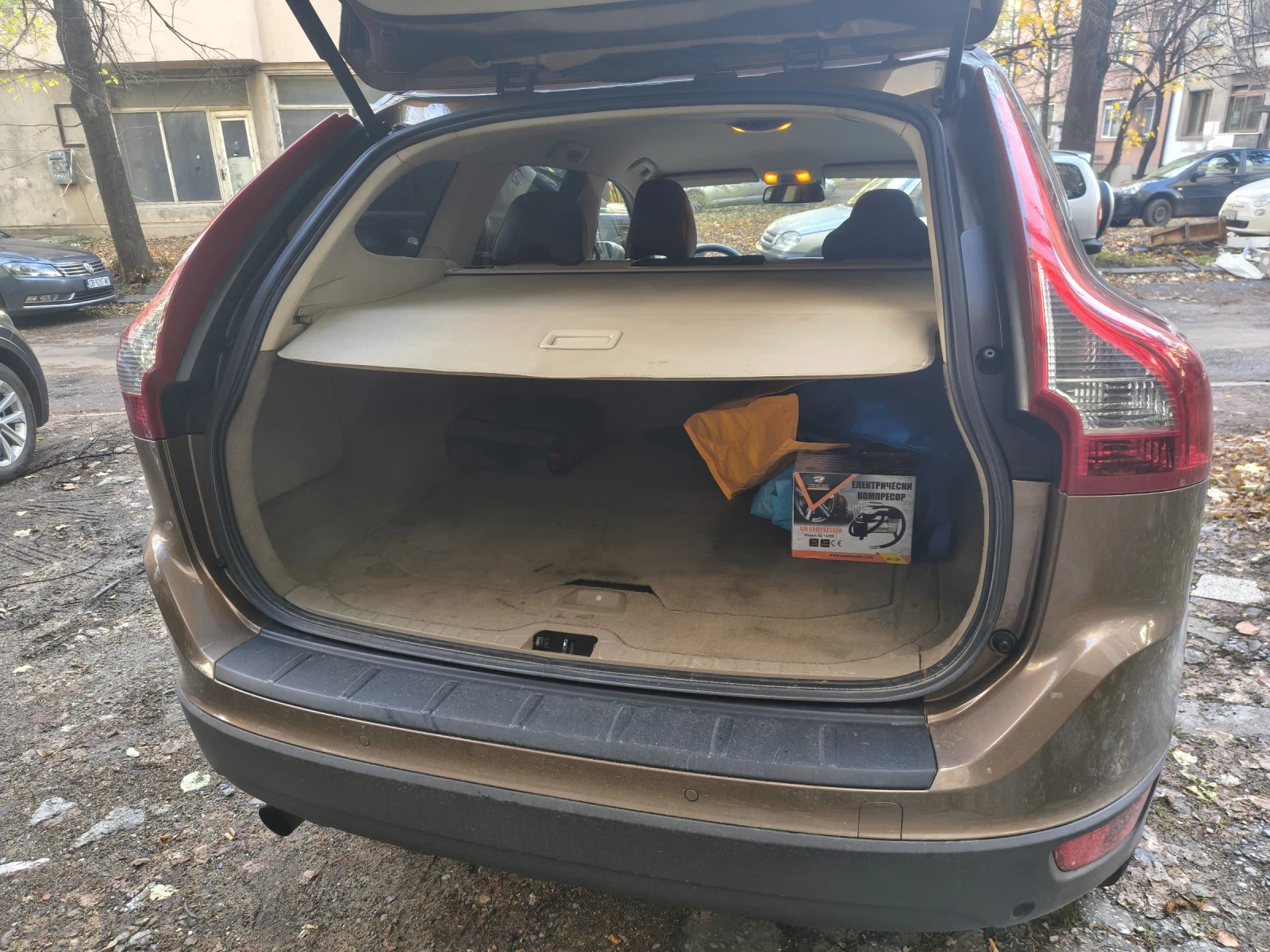 Volvo XC60, снимка 5 - Автомобили и джипове - 55037120