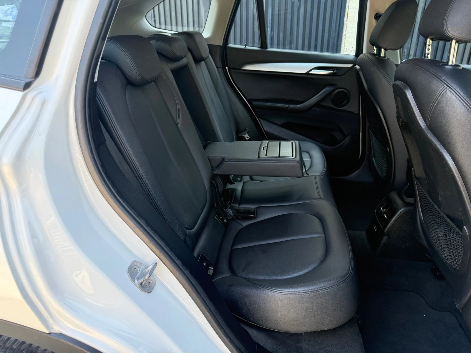 BMW X1 2.0d AVTOMAT, снимка 9 - Автомобили и джипове - 55387027