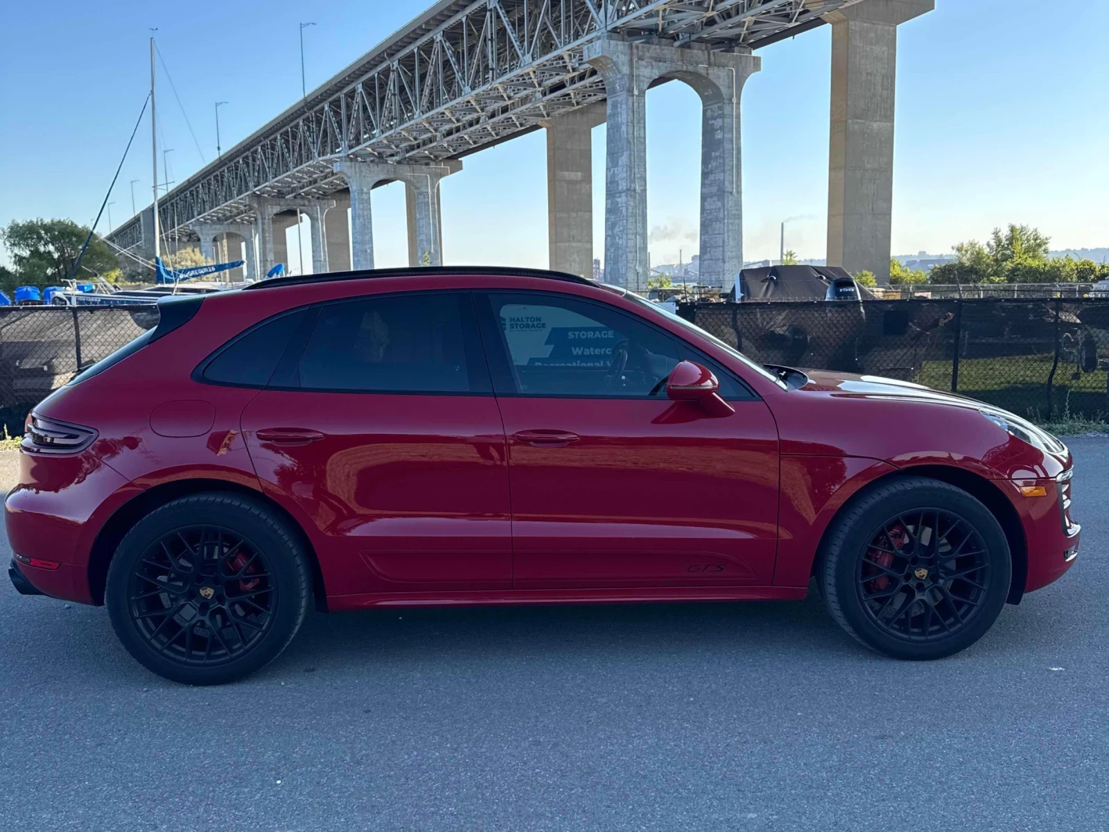 Porsche Macan GTS* Pano* Back cam* Bose* Chrono* Обдух* 2ключа, снимка 4 - Автомобили и джипове - 56048486