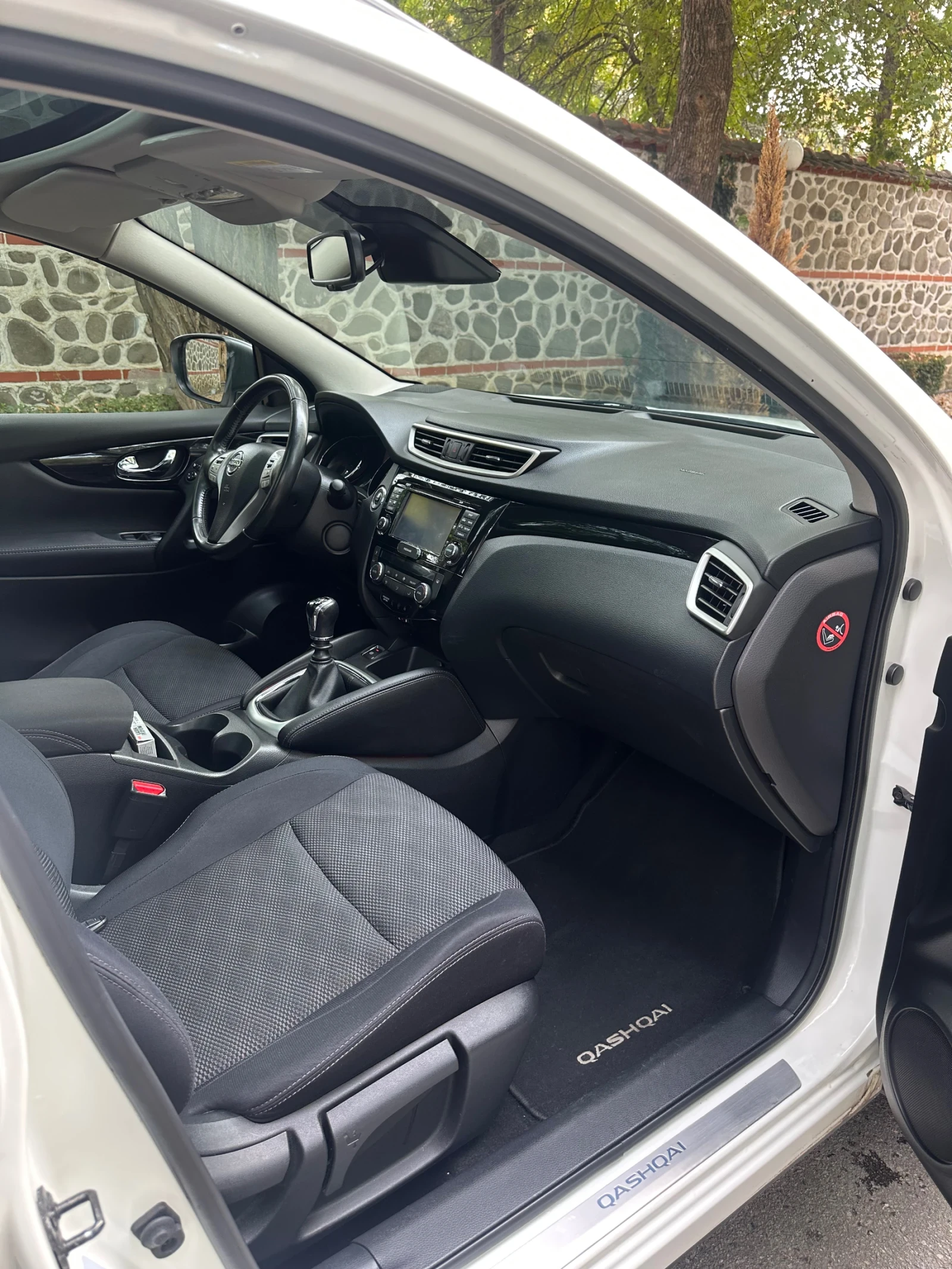 Nissan Qashqai, снимка 7 - Автомобили и джипове - 56645191