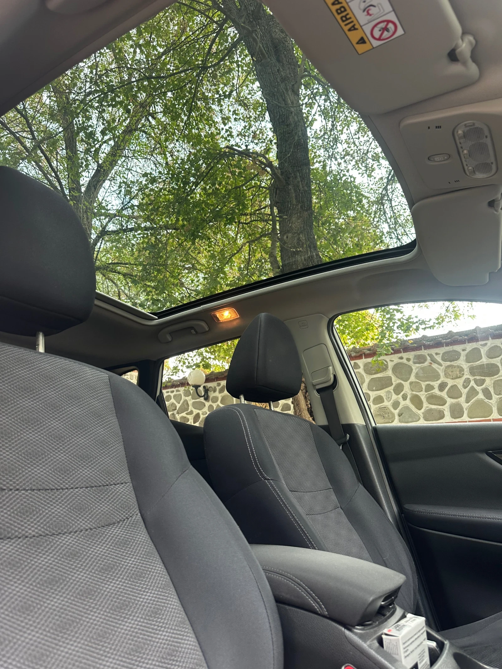 Nissan Qashqai, снимка 8 - Автомобили и джипове - 56645191