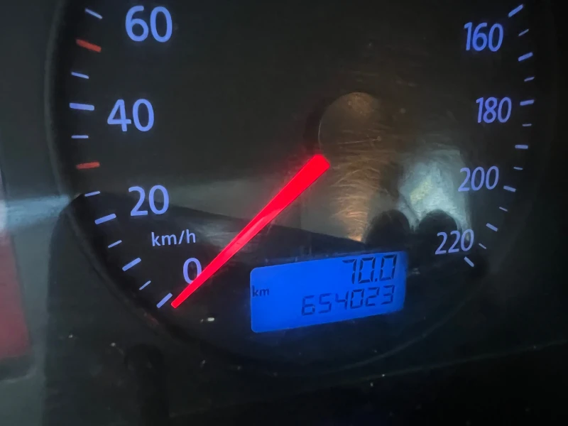 VW T5 Caravelle, снимка 4 - Бусове и автобуси - 52449359