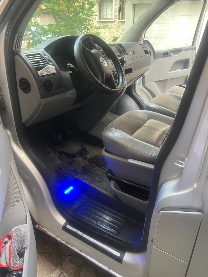 VW T5 Caravelle, снимка 9 - Бусове и автобуси - 52449359