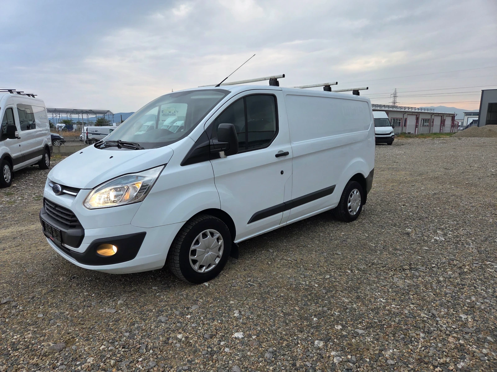 Ford Transit Custom 2.2 tdci klimatik - изображение 2