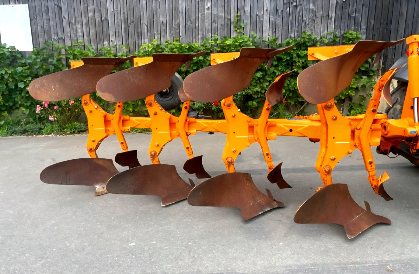  Kuhn Kuhn /Huard  | Mobile.bg   1