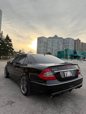 Mercedes-Benz E 63 AMG * HARMAN KARDON* CARBON LIPS* ПОДГРЕВ* ЩОРИ* , снимка 2