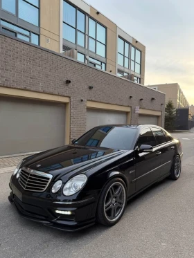 Mercedes-Benz E 63 AMG * HARMAN KARDON* CARBON LIPS* ПОДГРЕВ* ЩОРИ* , снимка 1
