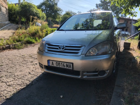     Toyota Avensis verso