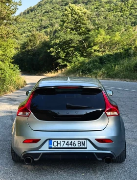 Обява за продажба на Volvo V40 2.0D 190 R-Design /Harmon/ Памет/ Подгрев/ Keyless ~15 990 лв. - изображение 4