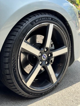 Volvo V40 2.0D 190 R-Design /Harmon/ Памет/ Подгрев/ Keyless - 15990 лв. - 29049991 7