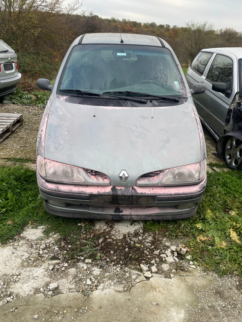 Renault Scenic 1.6, снимка 2 - Автомобили и джипове - 43352222