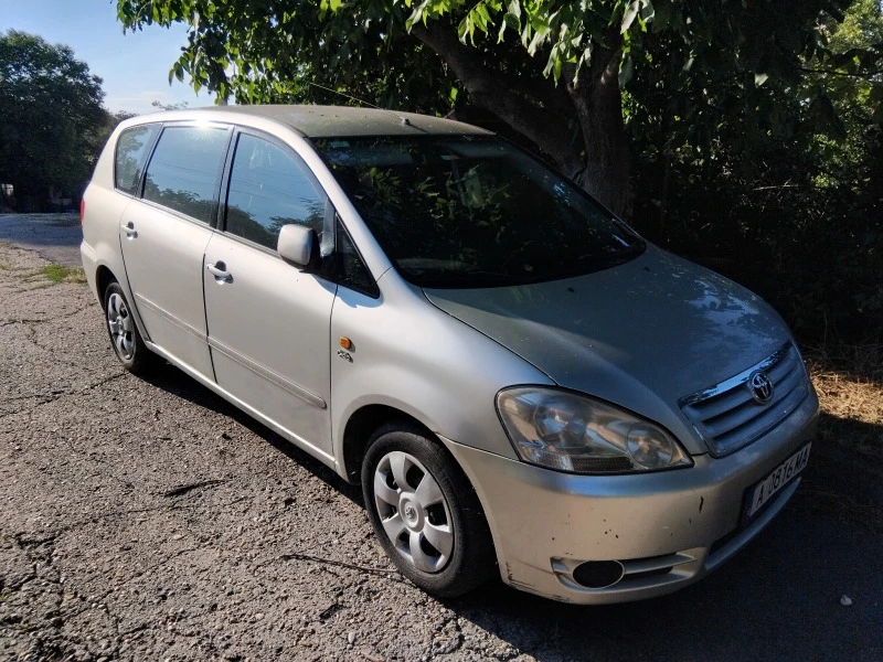 Toyota Avensis verso, снимка 2 - Автомобили и джипове - 46667056