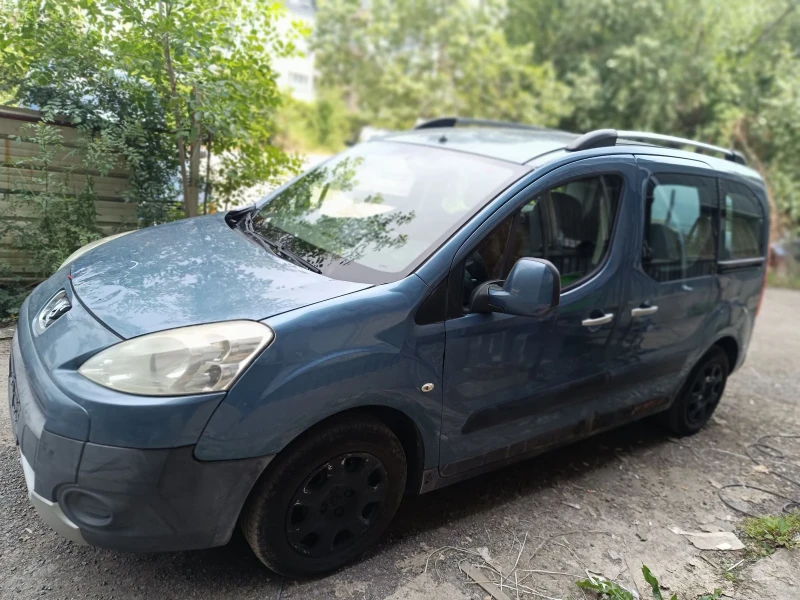 Peugeot Partner 1.6 HDI , 92 кс, снимка 8 - Автомобили и джипове - 47636510