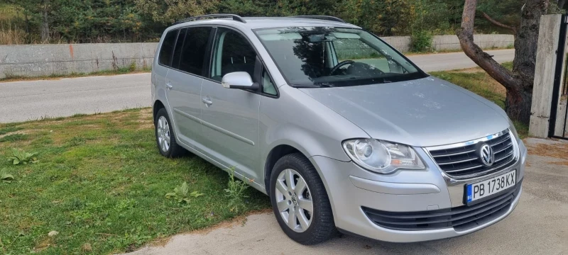 VW Touran 2.0 TDI 140 к.с., снимка 9 - Автомобили и джипове - 48337690