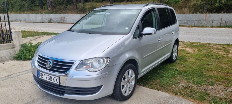 VW Touran 2.0 TDI 140 к.с., снимка 2 - Автомобили и джипове - 48337690