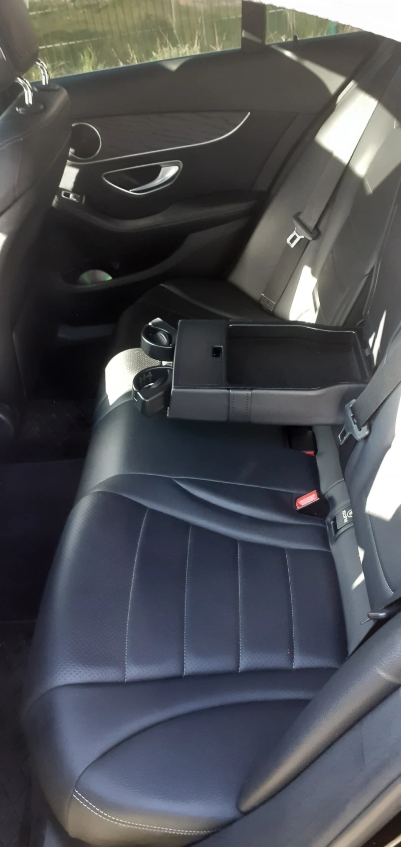 Mercedes-Benz C 350 C350e 2018 Sport + 19&#34; ориг боя, снимка 16 - Автомобили и джипове - 50301636