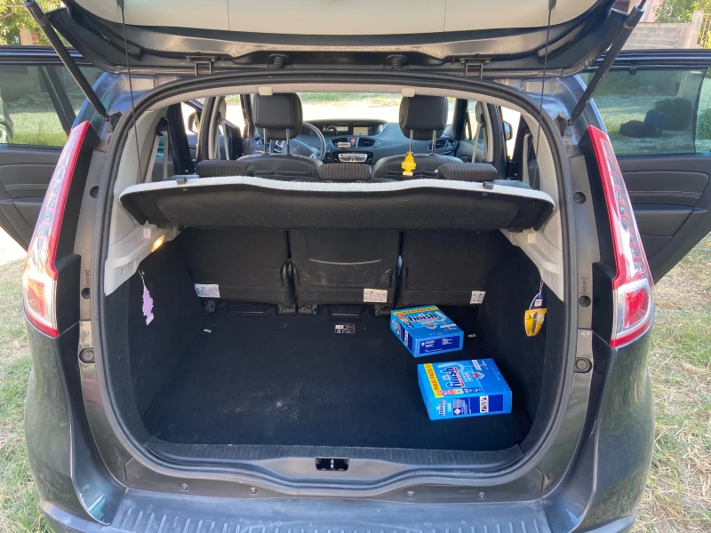 Renault Scenic BOSE, снимка 8 - Автомобили и джипове - 52642337