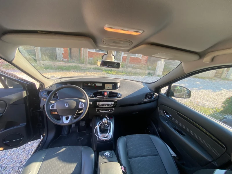 Renault Scenic BOSE, снимка 4 - Автомобили и джипове - 52642337